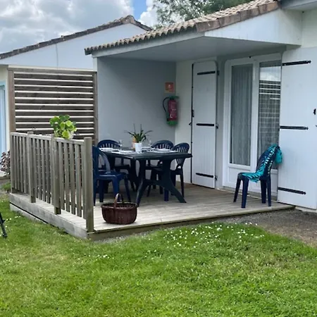 Holiday home 04 - Le Flamant Rose - Village *